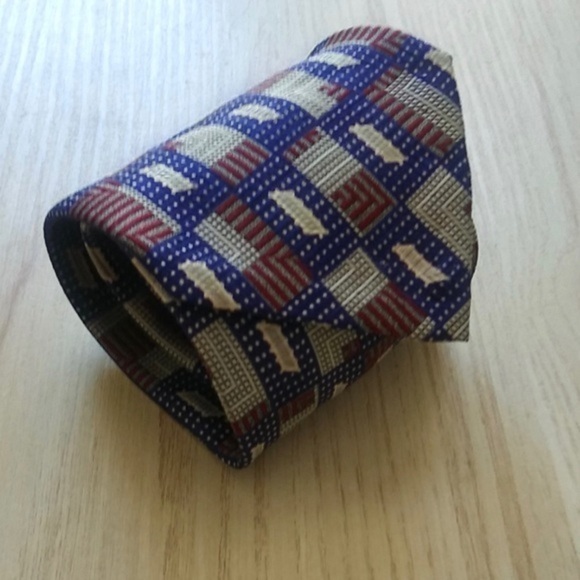 Robert Talbott “Seven Fold” Red, White & Blue Tie - Picture 7 of 8